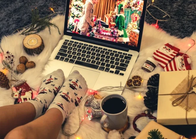 6 choices of hilarious and touching family Christmas films!
